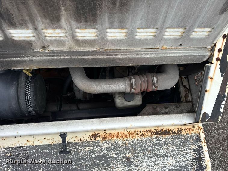 image for item DH9870 2011 Kalmar Ottawa 4x2 yard truck