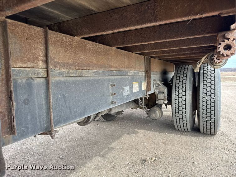 image for item DH9920 2001 Sterling Truck L7500 Series flatbed truck