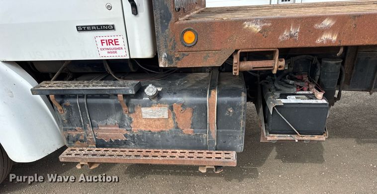 image for item DH9920 2001 Sterling Truck L7500 Series flatbed truck