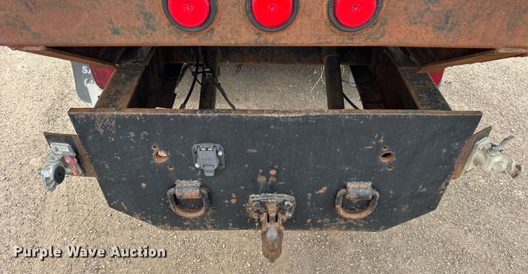 image for item DH9920 2001 Sterling Truck L7500 Series flatbed truck