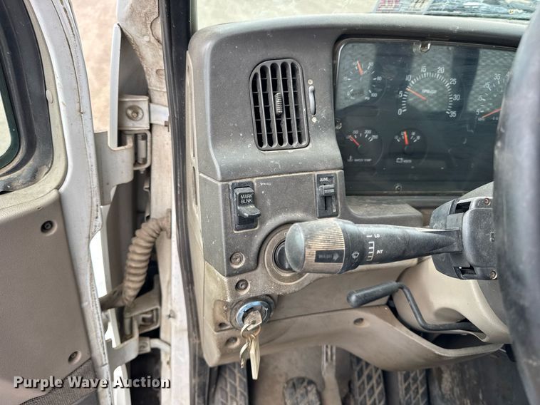 image for item DH9920 2001 Sterling Truck L7500 Series flatbed truck