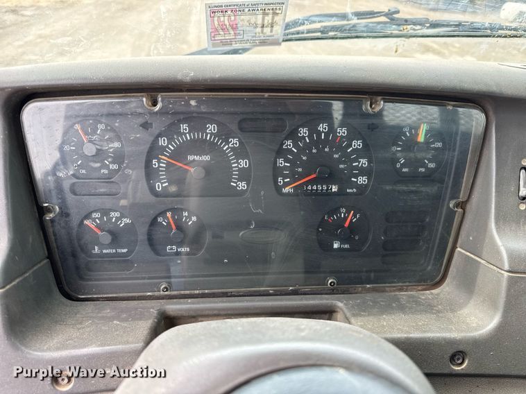 image for item DH9920 2001 Sterling Truck L7500 Series flatbed truck