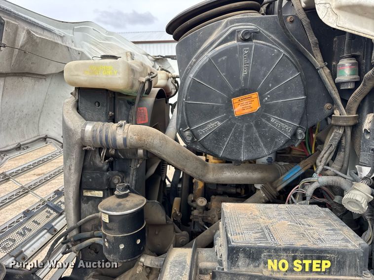 image for item DH9920 2001 Sterling Truck L7500 Series flatbed truck