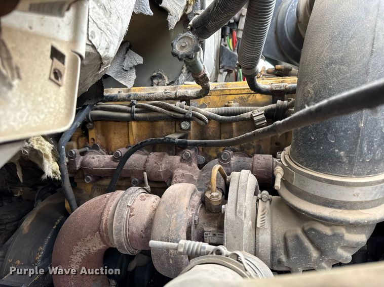 image for item DH9920 2001 Sterling Truck L7500 Series flatbed truck