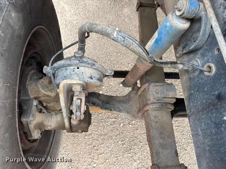 image for item DH9920 2001 Sterling Truck L7500 Series flatbed truck