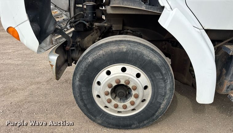 image for item DH9920 2001 Sterling Truck L7500 Series flatbed truck