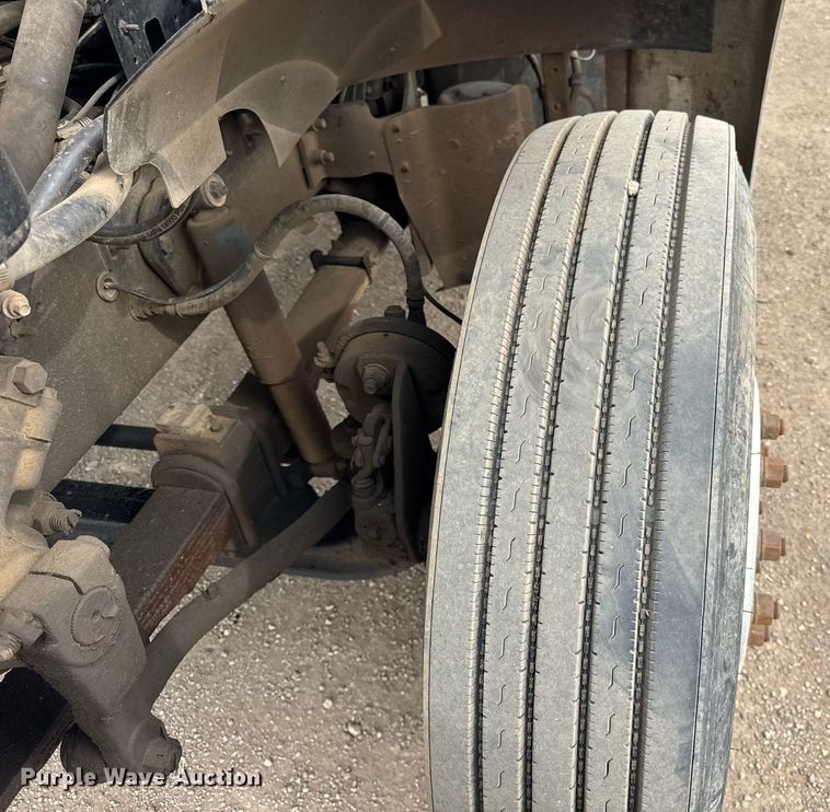 image for item DH9920 2001 Sterling Truck L7500 Series flatbed truck