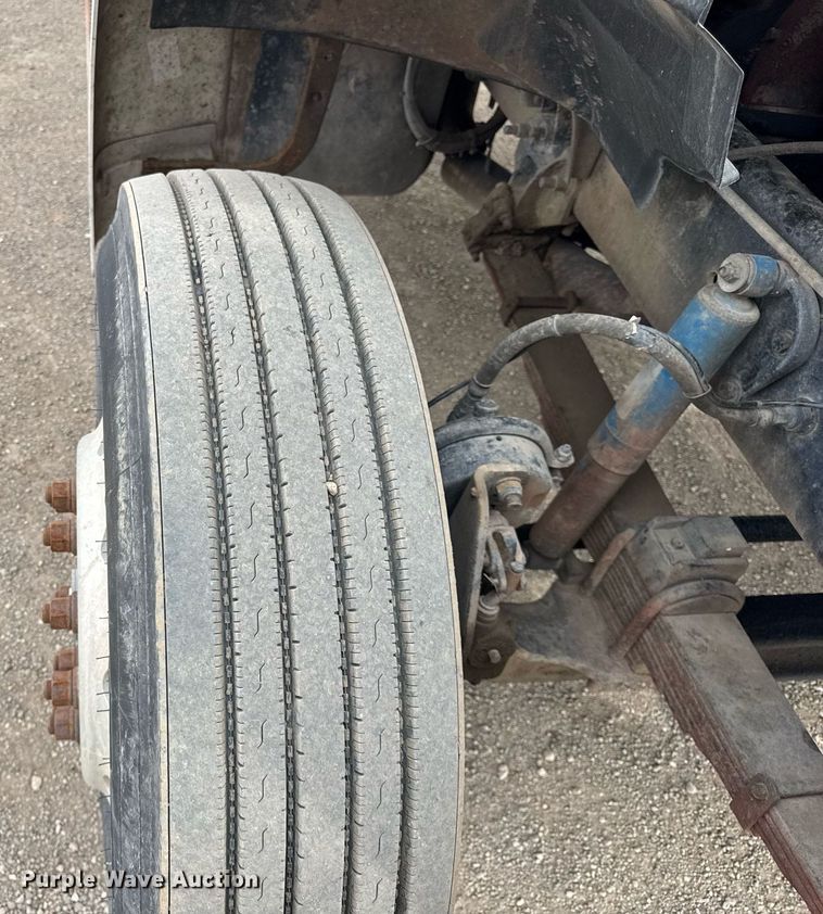 image for item DH9920 2001 Sterling Truck L7500 Series flatbed truck