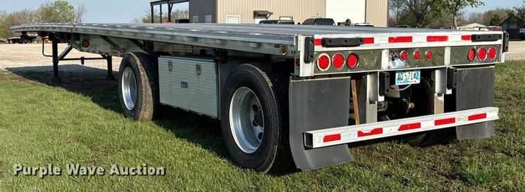 image for item DM5711 2014 Reitnouer flatbed trailer