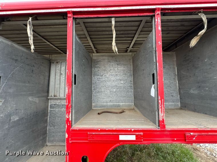 image for item DO0727 2004 Mickey Truck Bodies delivery trailer