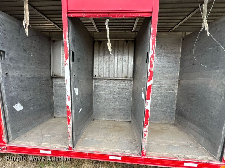 image for item DO0727 2004 Mickey Truck Bodies delivery trailer