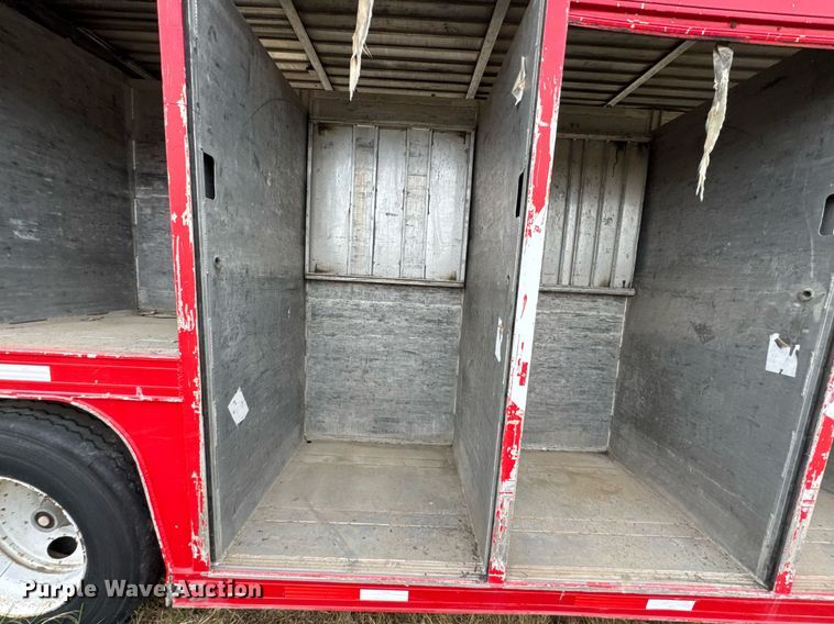 image for item DO0727 2004 Mickey Truck Bodies delivery trailer
