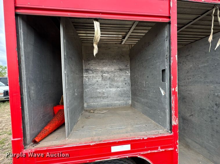 image for item DO0727 2004 Mickey Truck Bodies delivery trailer
