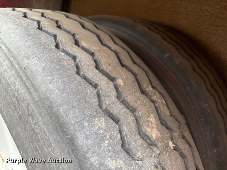 image for item DO0727 2004 Mickey Truck Bodies delivery trailer