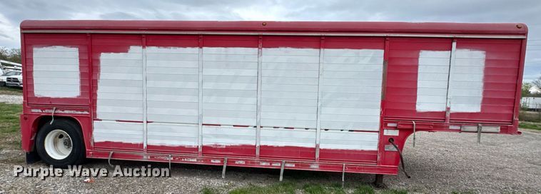 image for item DO0734 2004 Mickey Truck Bodies 16 delivery trailer