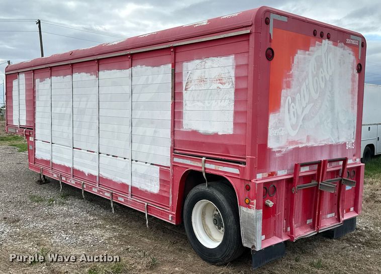 image for item DO0734 2004 Mickey Truck Bodies 16 delivery trailer