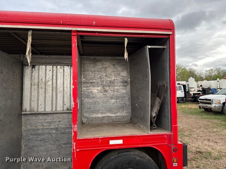 image for item DO0734 2004 Mickey Truck Bodies 16 delivery trailer