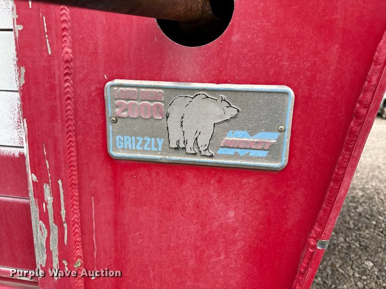 image for item DO0734 2004 Mickey Truck Bodies 16 delivery trailer