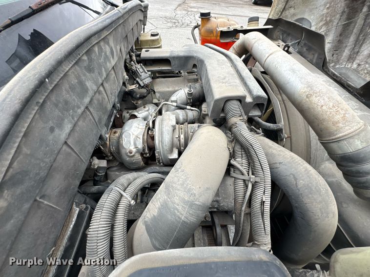 image for item DO0750 2012 International  TerraStar box truck