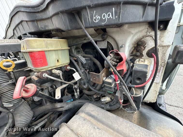 image for item DO0750 2012 International  TerraStar box truck