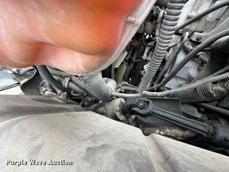 image for item DO0750 2012 International  TerraStar box truck