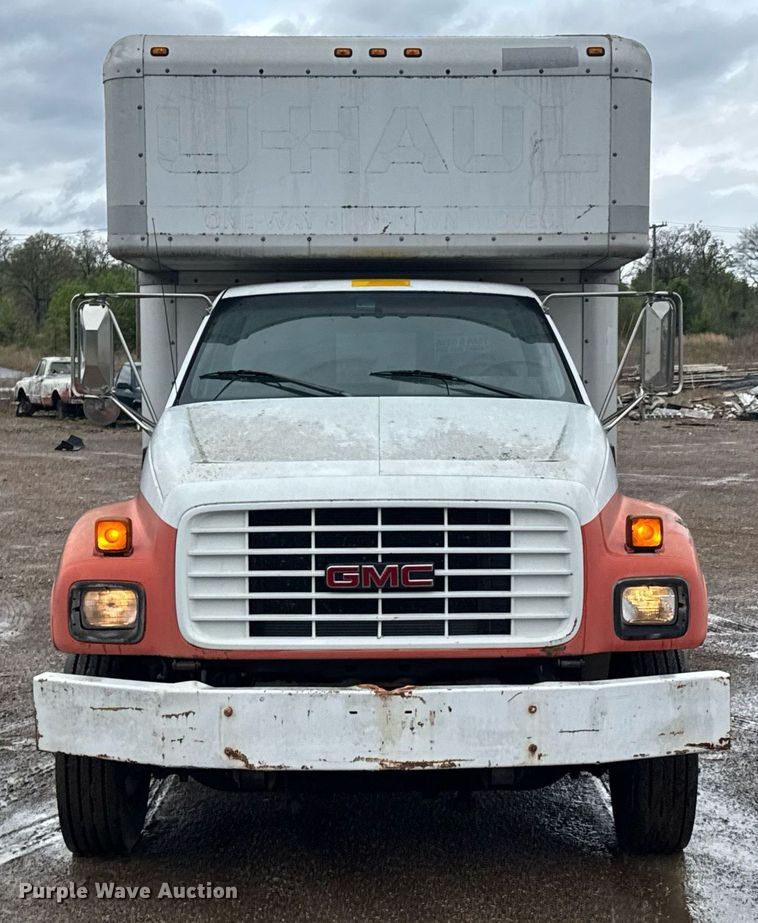 image for item DO0789 2000 GMC C6 box truck