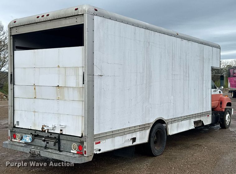 image for item DO0789 2000 GMC C6 box truck