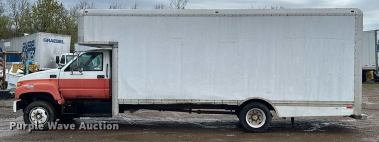 image for item DO0789 2000 GMC C6 box truck