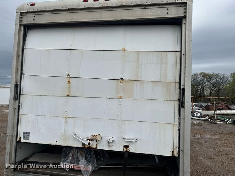 image for item DO0789 2000 GMC C6 box truck