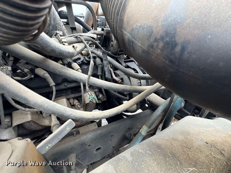 image for item DO0789 2000 GMC C6 box truck