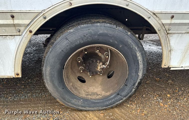 image for item DO0789 2000 GMC C6 box truck