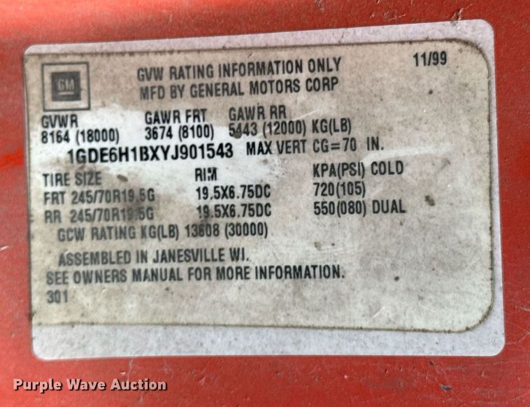 image for item DO0789 2000 GMC C6 box truck