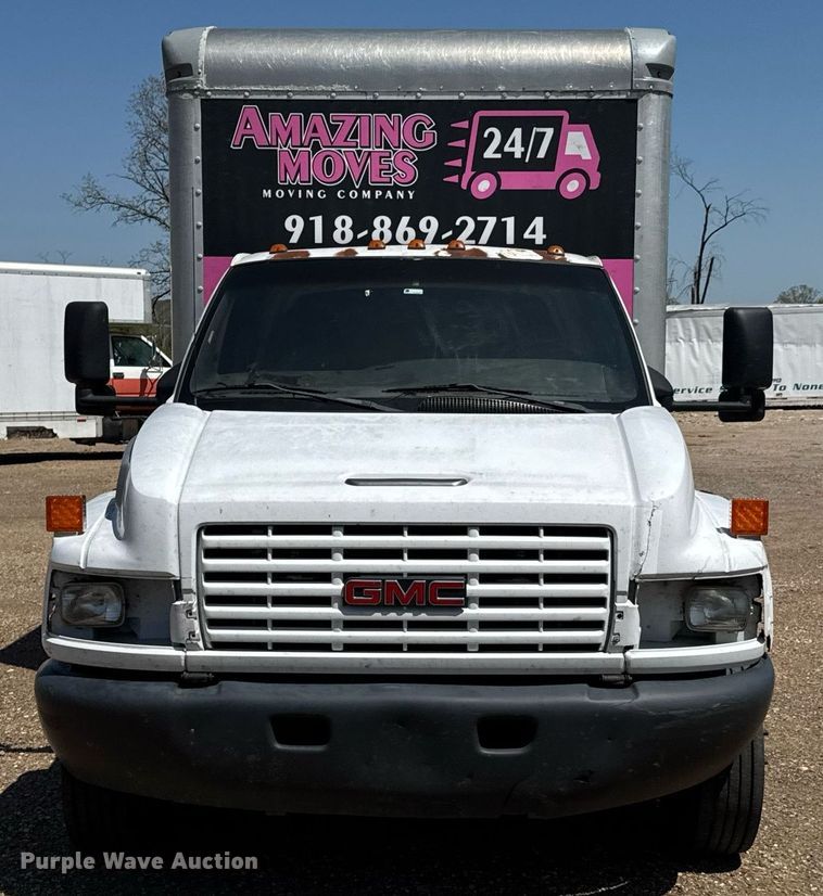 image for item DO0791 2005 GMC C5500 box truck