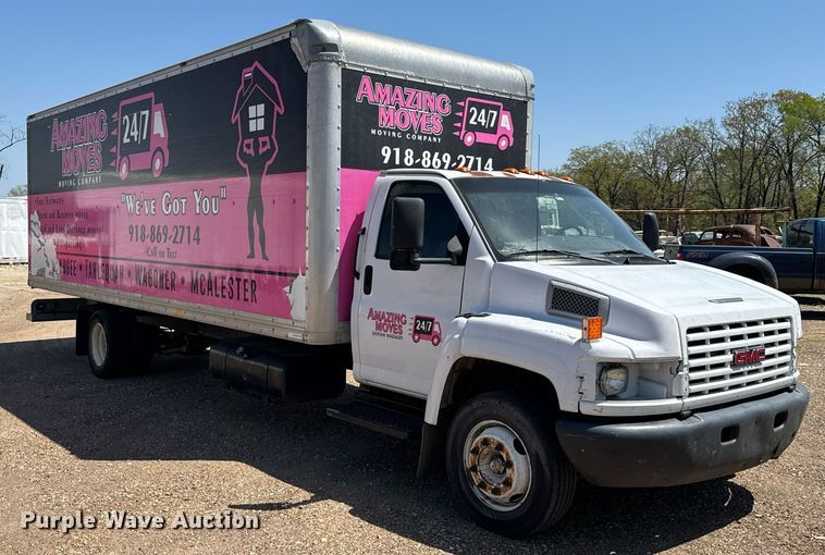 image for item DO0791 2005 GMC C5500 box truck