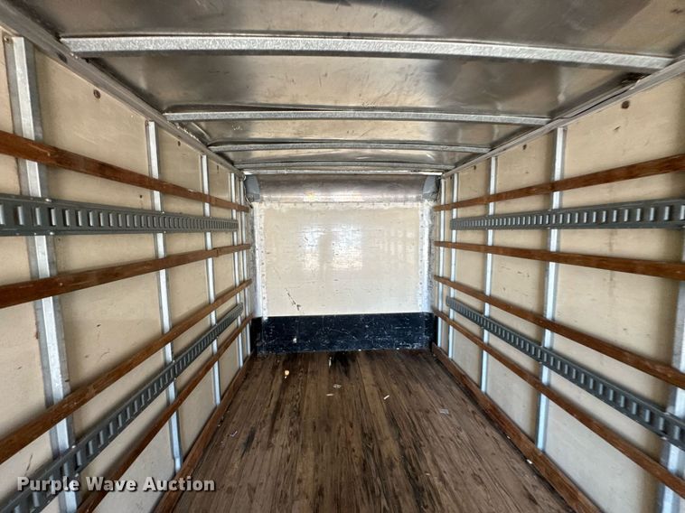 image for item DO0791 2005 GMC C5500 box truck