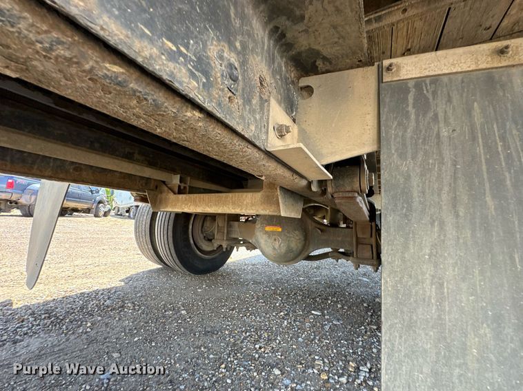 image for item DO0791 2005 GMC C5500 box truck