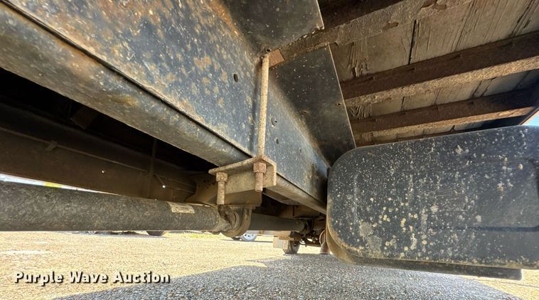 image for item DO0791 2005 GMC C5500 box truck