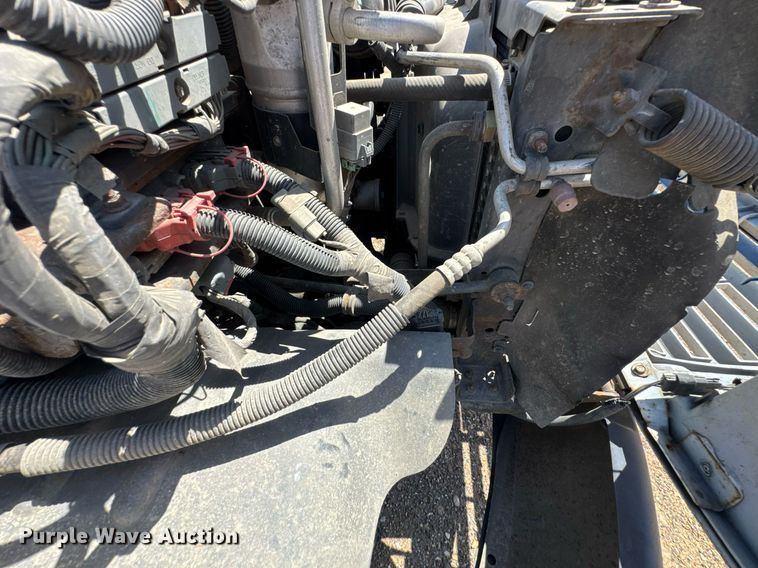 image for item DO0791 2005 GMC C5500 box truck