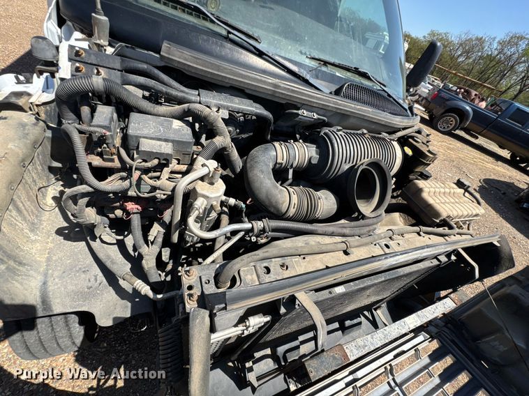 image for item DO0791 2005 GMC C5500 box truck