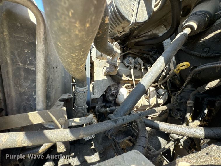 image for item DO0791 2005 GMC C5500 box truck