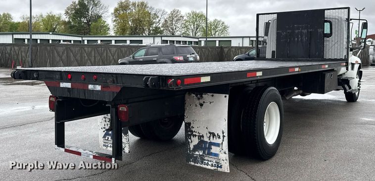 image for item DO0793 2011 International DuraStar 4300 flatbed truck