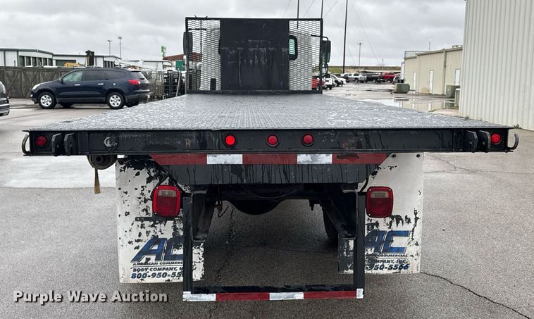 image for item DO0793 2011 International DuraStar 4300 flatbed truck