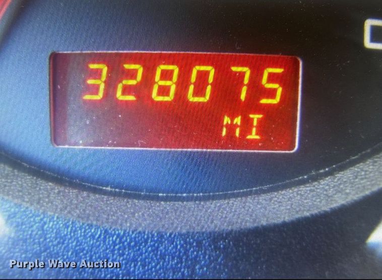 image for item DO0799 2015 Caterpillar CT660 semi truck