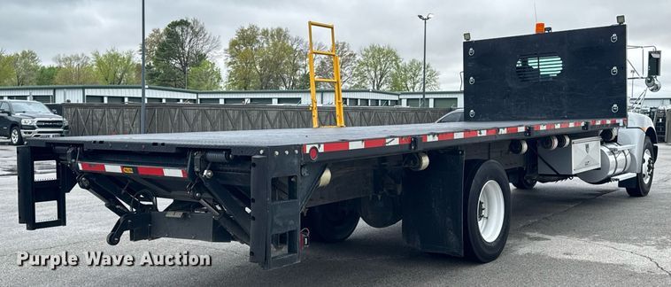 image for item DO0800 2021 Kenworth T270 flatbed truck