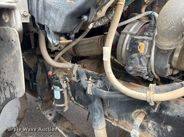 image for item DO0800 2021 Kenworth T270 flatbed truck