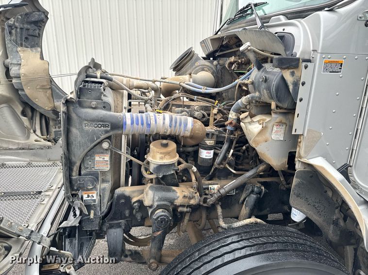 image for item DO0800 2021 Kenworth T270 flatbed truck