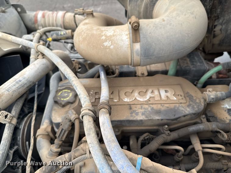 image for item DO0800 2021 Kenworth T270 flatbed truck