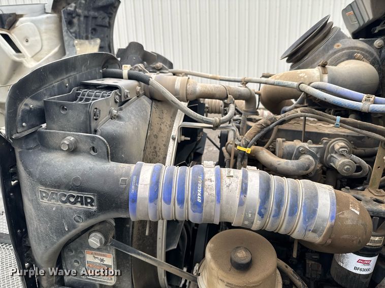 image for item DO0800 2021 Kenworth T270 flatbed truck