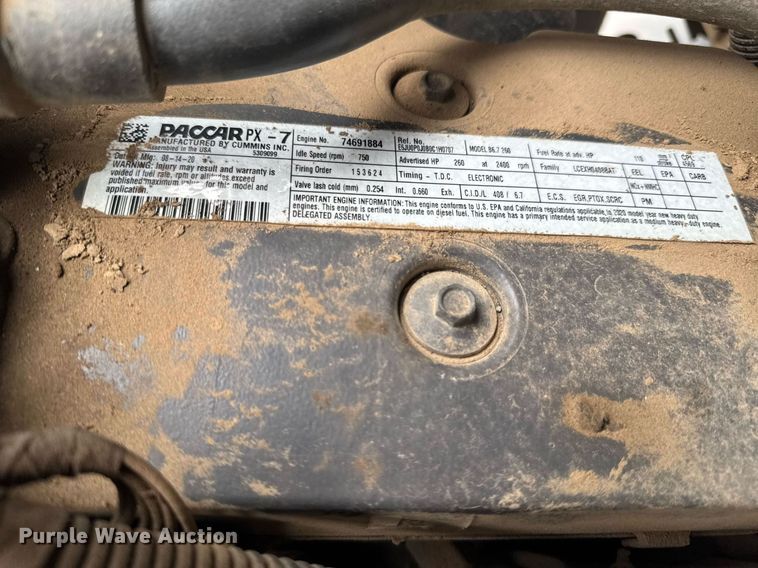 image for item DO0800 2021 Kenworth T270 flatbed truck