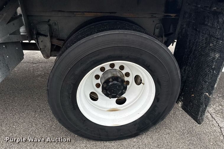 image for item DO0800 2021 Kenworth T270 flatbed truck